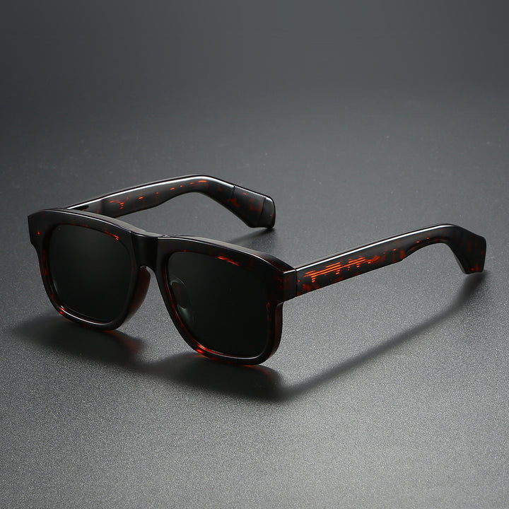 Delta Verge Shades