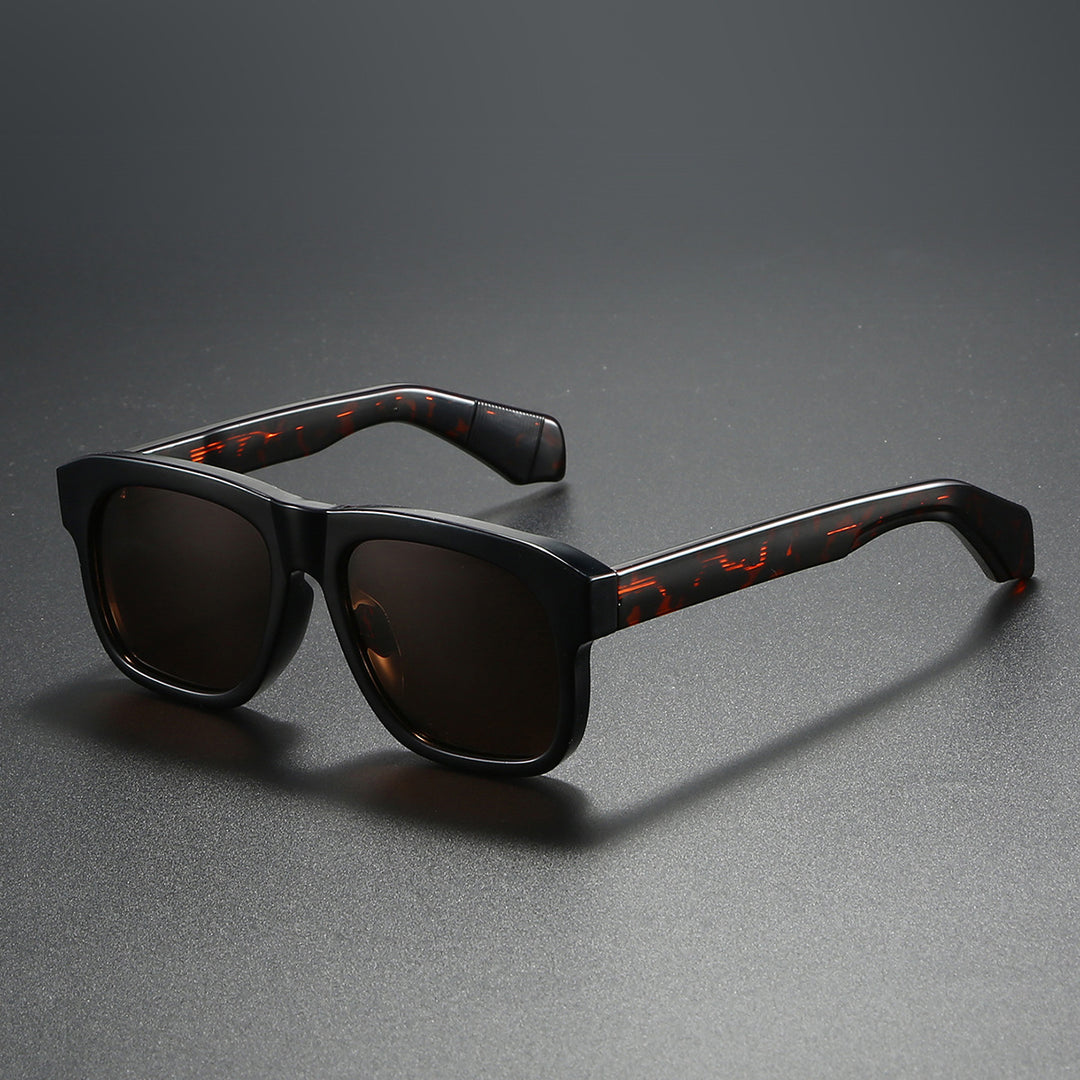 Delta Verge Shades